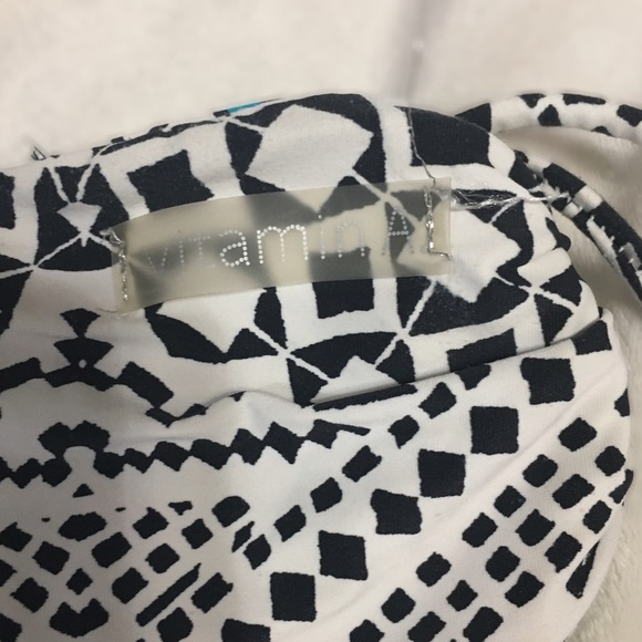 VITAMIN A Swim Reversible Side Tie Bikini Bottom - Picture 11 of 11